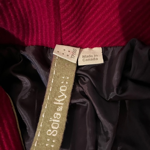 Soia & Kyo Women's Red wool Button-Up Jacket size TP/XS - Picture 2 of 4